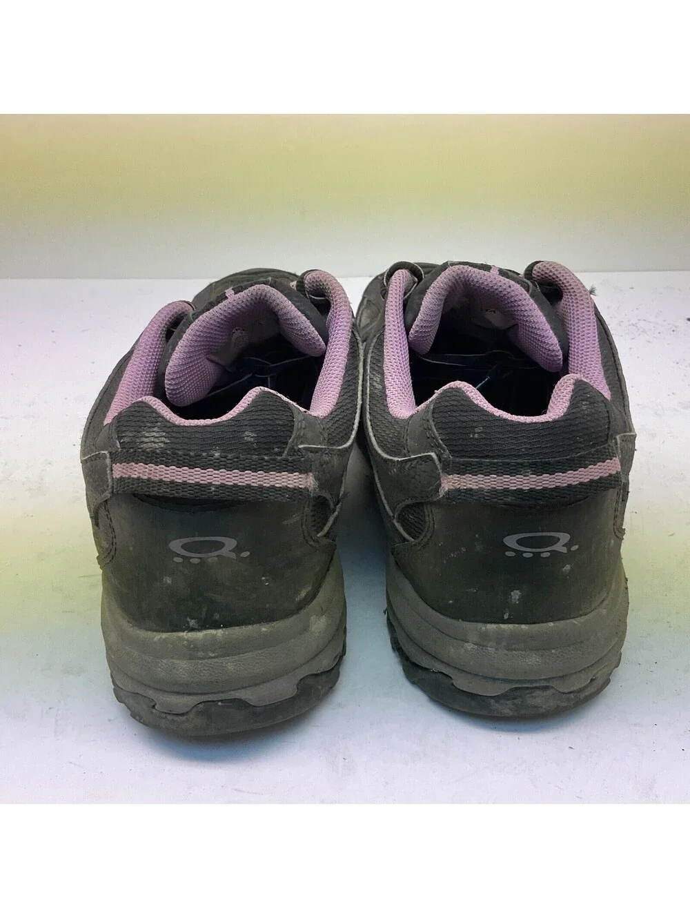 Dakota used shoes
